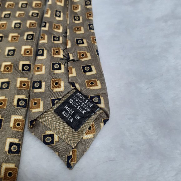 Bergamo New York Men's Tie Geometric Silk 61 Inch - Picture 5 of 6
